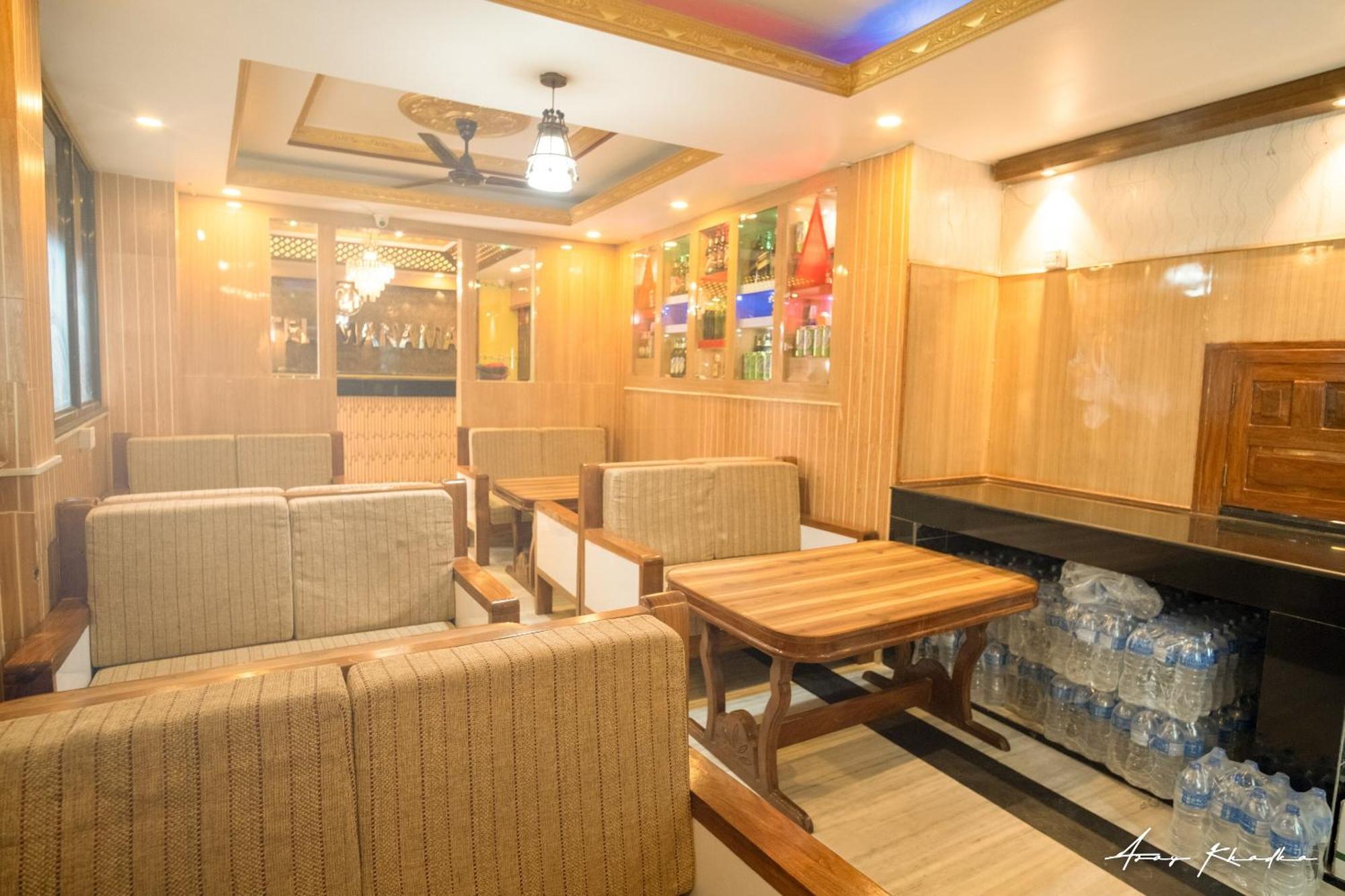 Oyo 304 Hotel Manama Balaju Luaran gambar