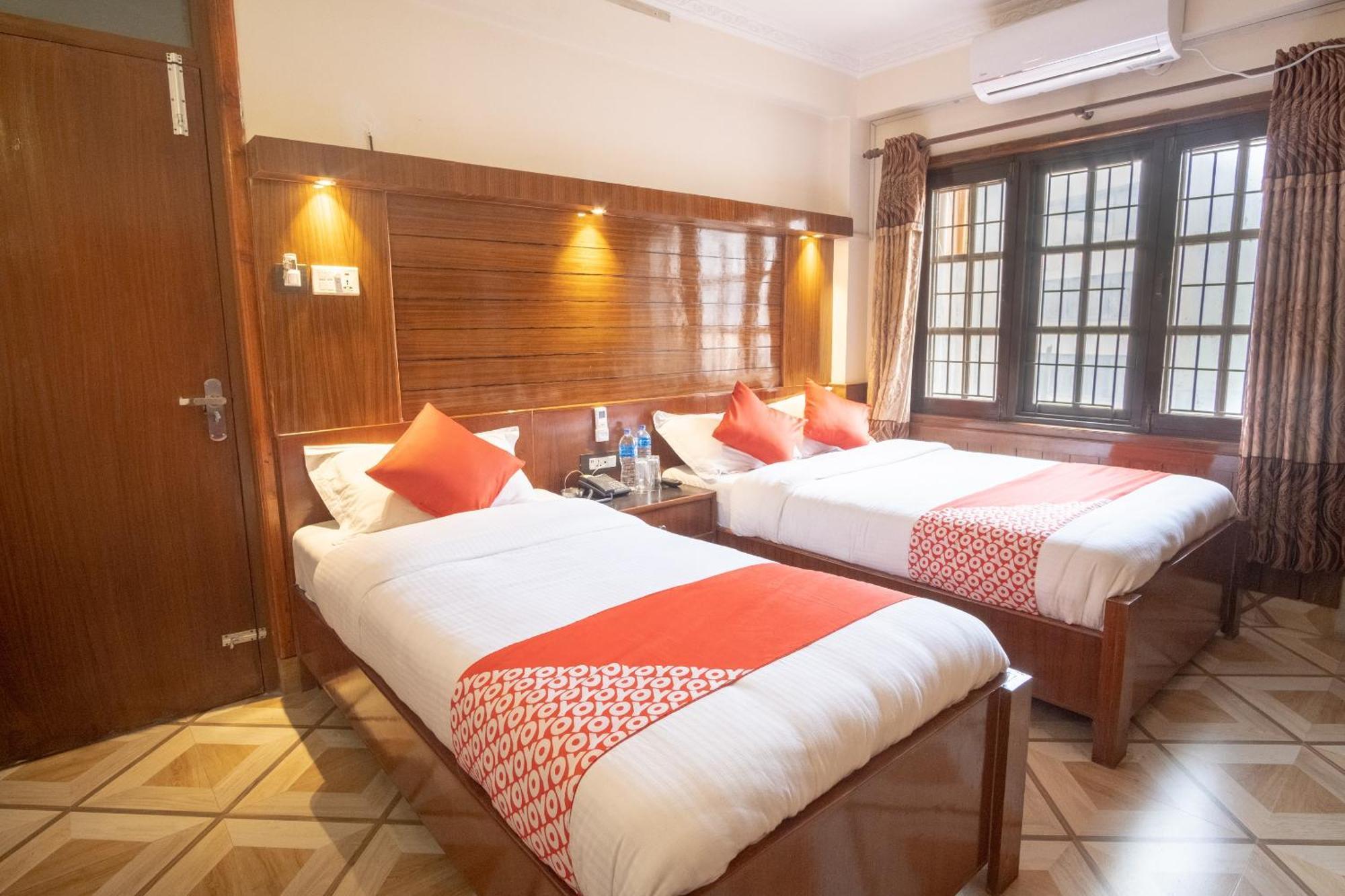 Oyo 304 Hotel Manama Balaju Luaran gambar