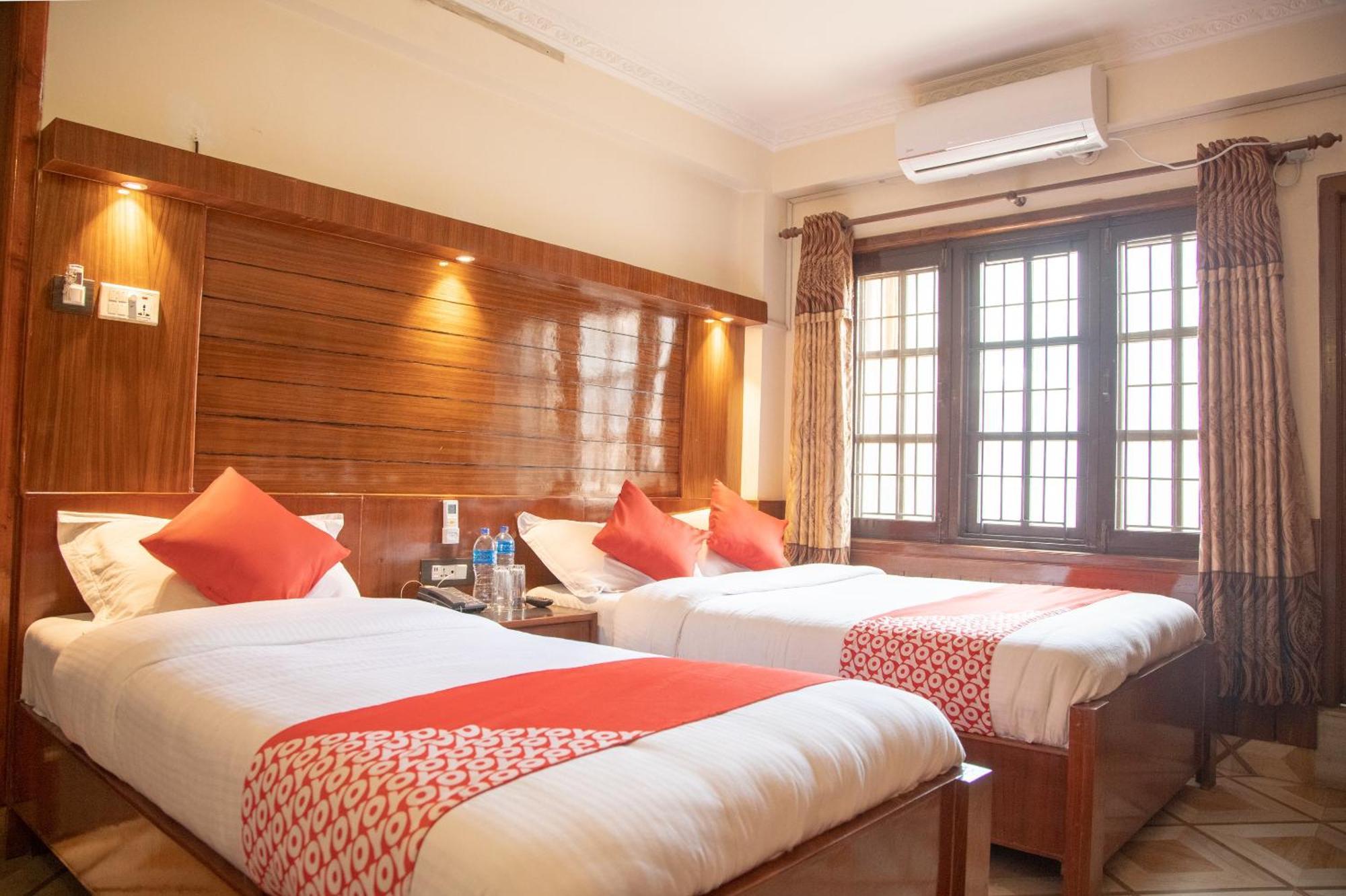 Oyo 304 Hotel Manama Balaju Luaran gambar