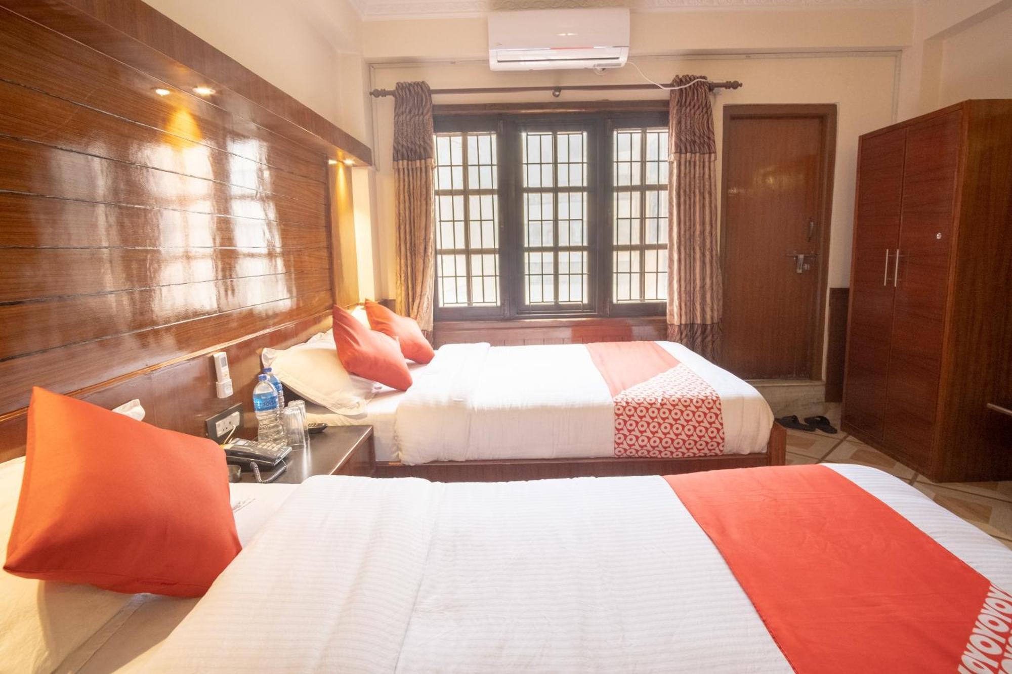 Oyo 304 Hotel Manama Balaju Luaran gambar